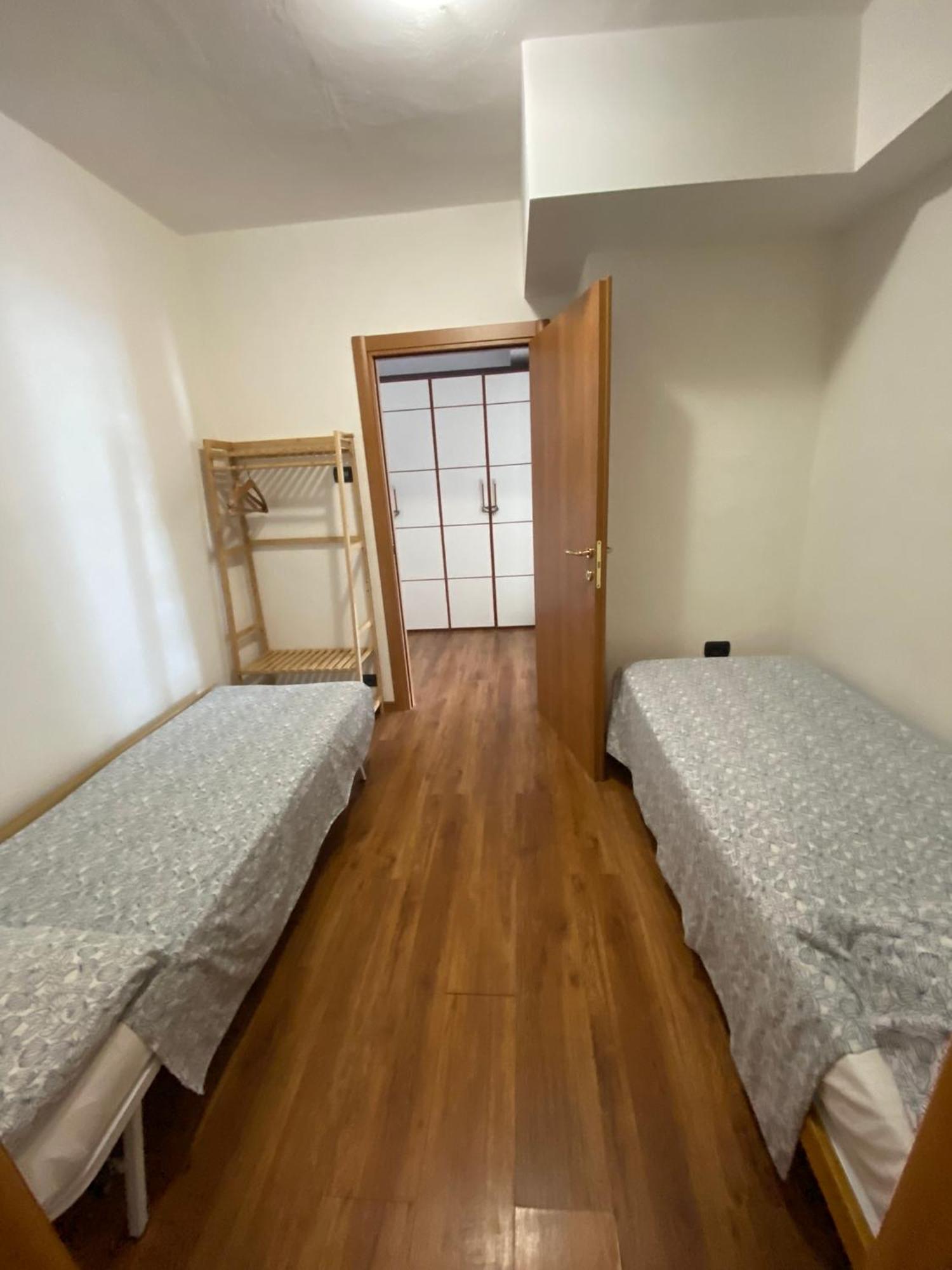 Appartamento Sosta Sul Lago Lezzeno Exterior foto